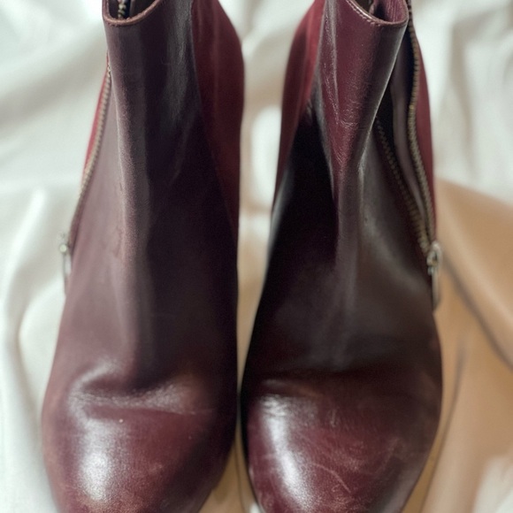 Michael Kors Brown Ankle Booties with High Heel - Picture 2 of 4